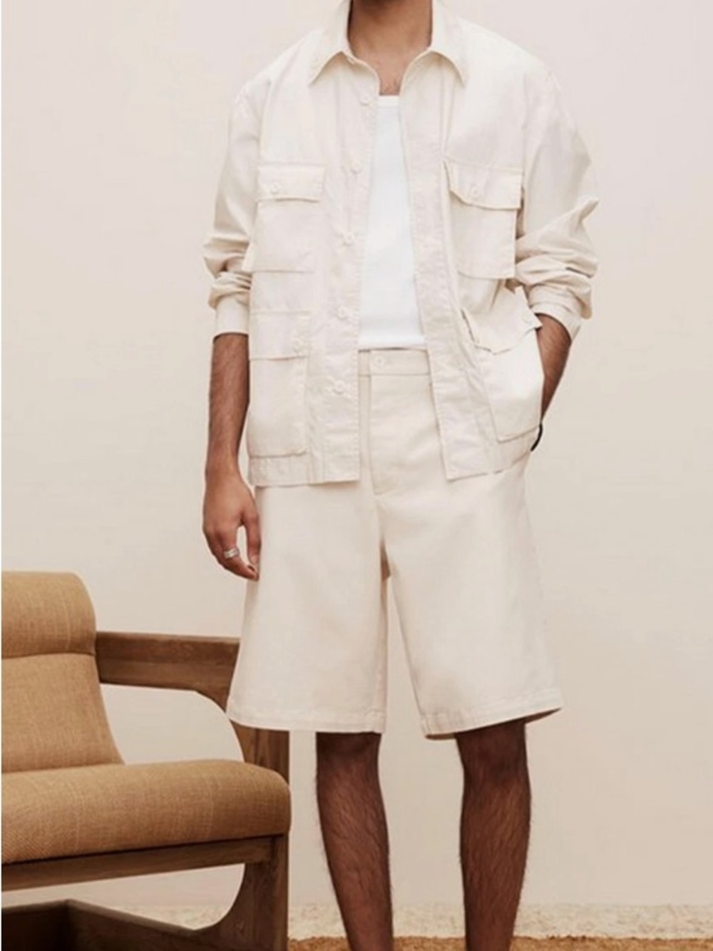Banana Republic loose italian chino shorts beige